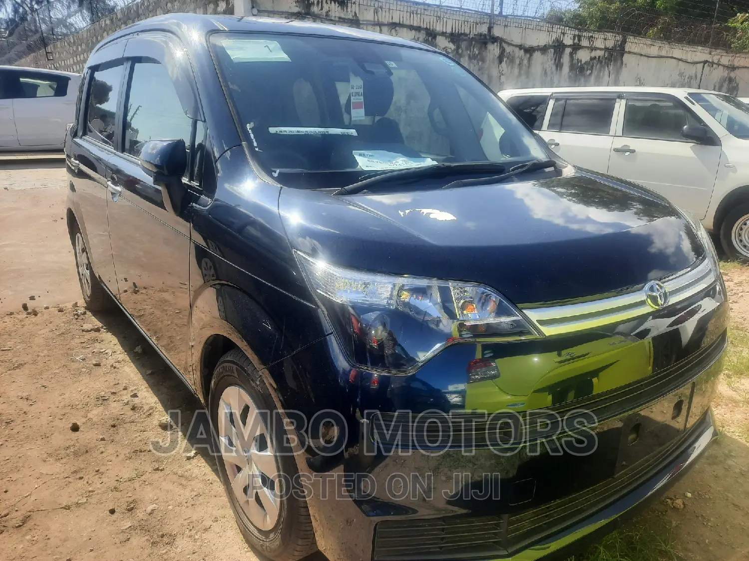 Toyota Spade 1.5 2016 Black
