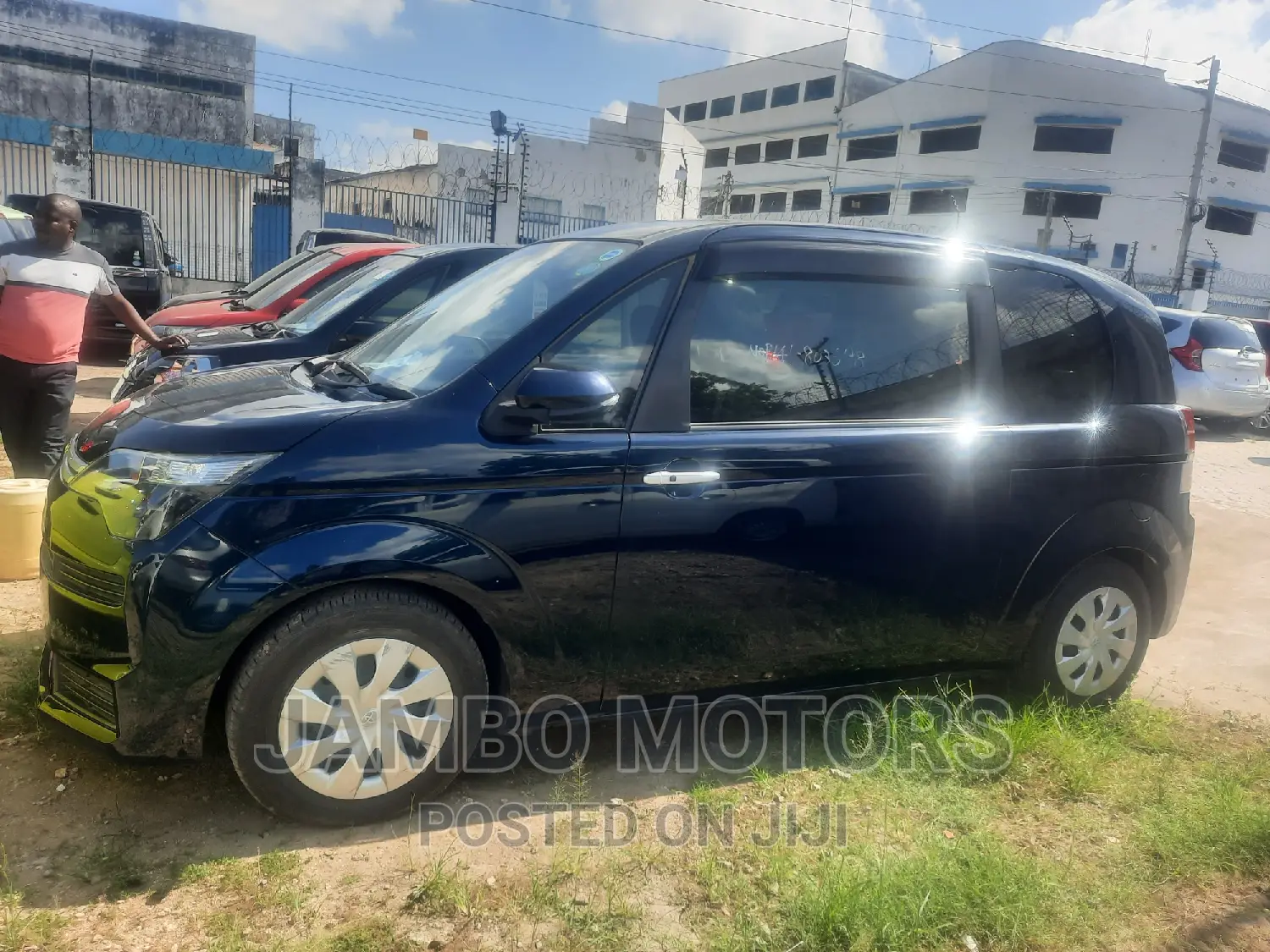 Toyota Spade 1.5 2016 Black