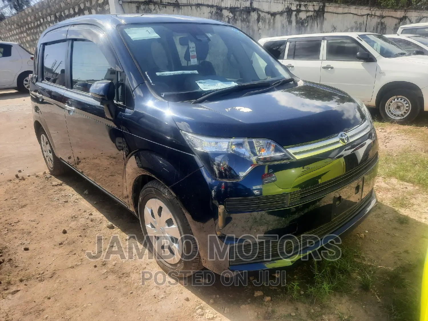 Toyota Spade 1.5 2016 Black