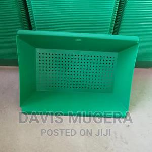 Plastic Rabbit Nest Box - thumbnail 2