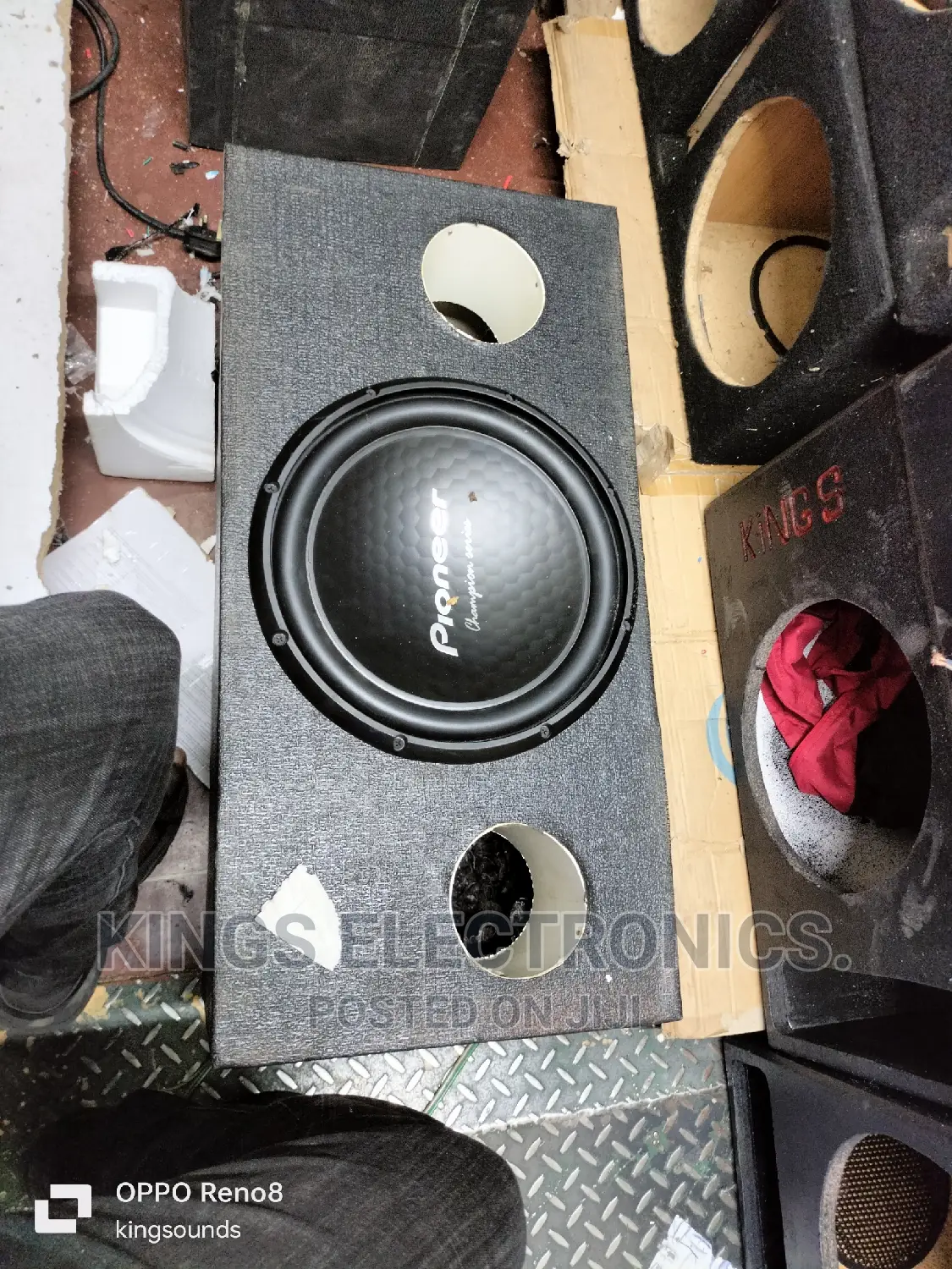 Pioneer 32S4