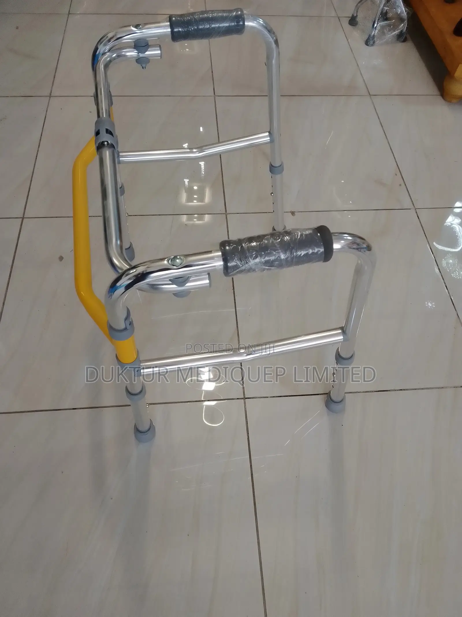 Children's/ Kids' Walking Frame Without Wheels