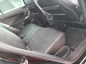 Volkswagen Tiguan 2016 Black