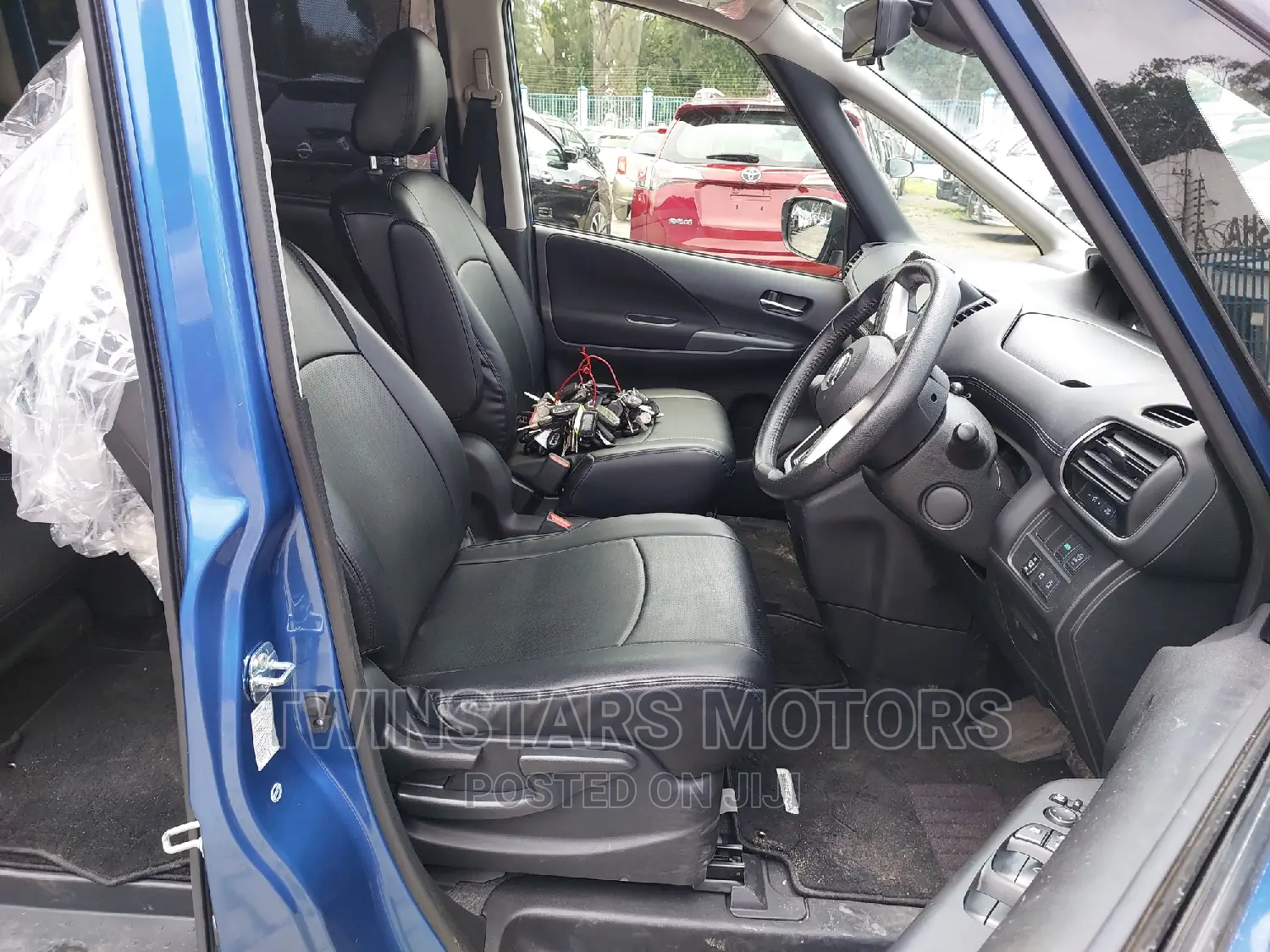 Nissan Serena 2019 Blue