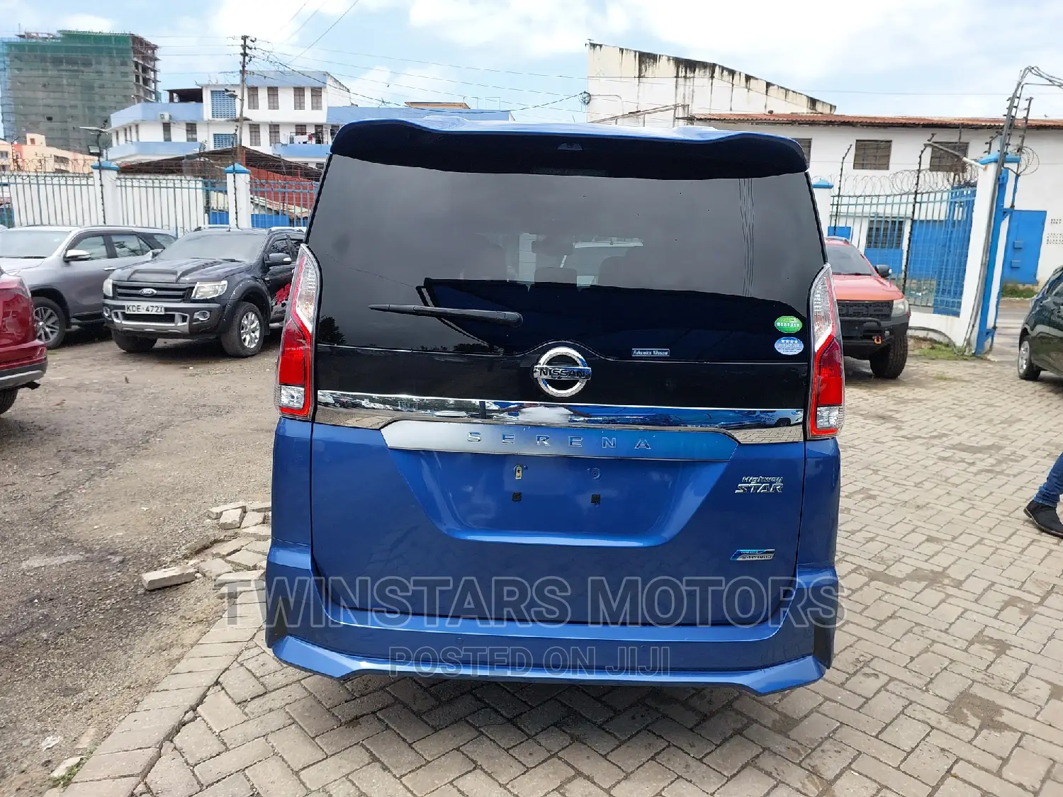 Nissan Serena 2019 Blue
