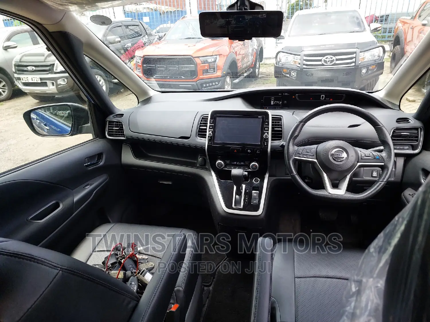 Nissan Serena 2019 Blue