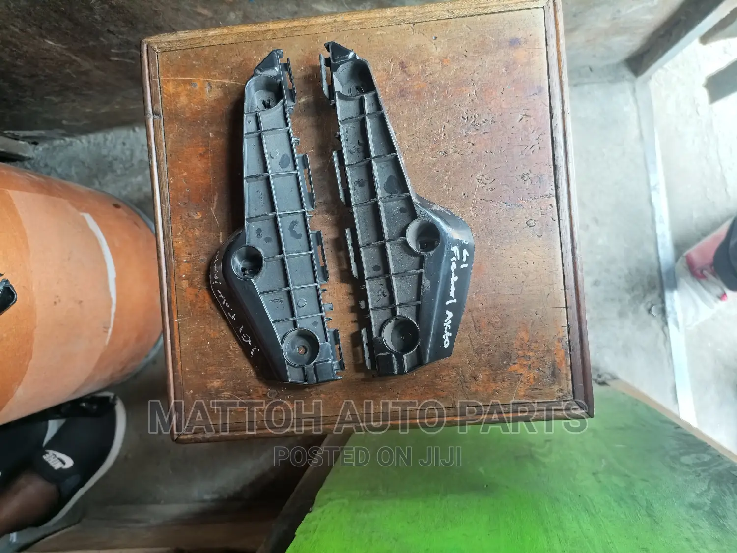 Fielder/ Axio Bumper Clips (Sets)