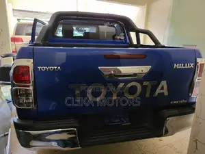 Toyota Hilux 2018 Blue