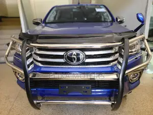 Toyota Hilux 2018 Blue