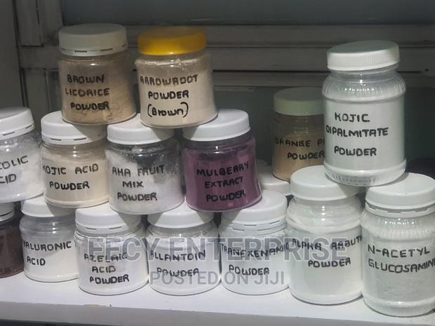 Skin Brightening Powders - thumbnail 3