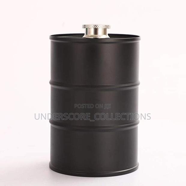 750ml Alcohol Hip Flask. - thumbnail 2