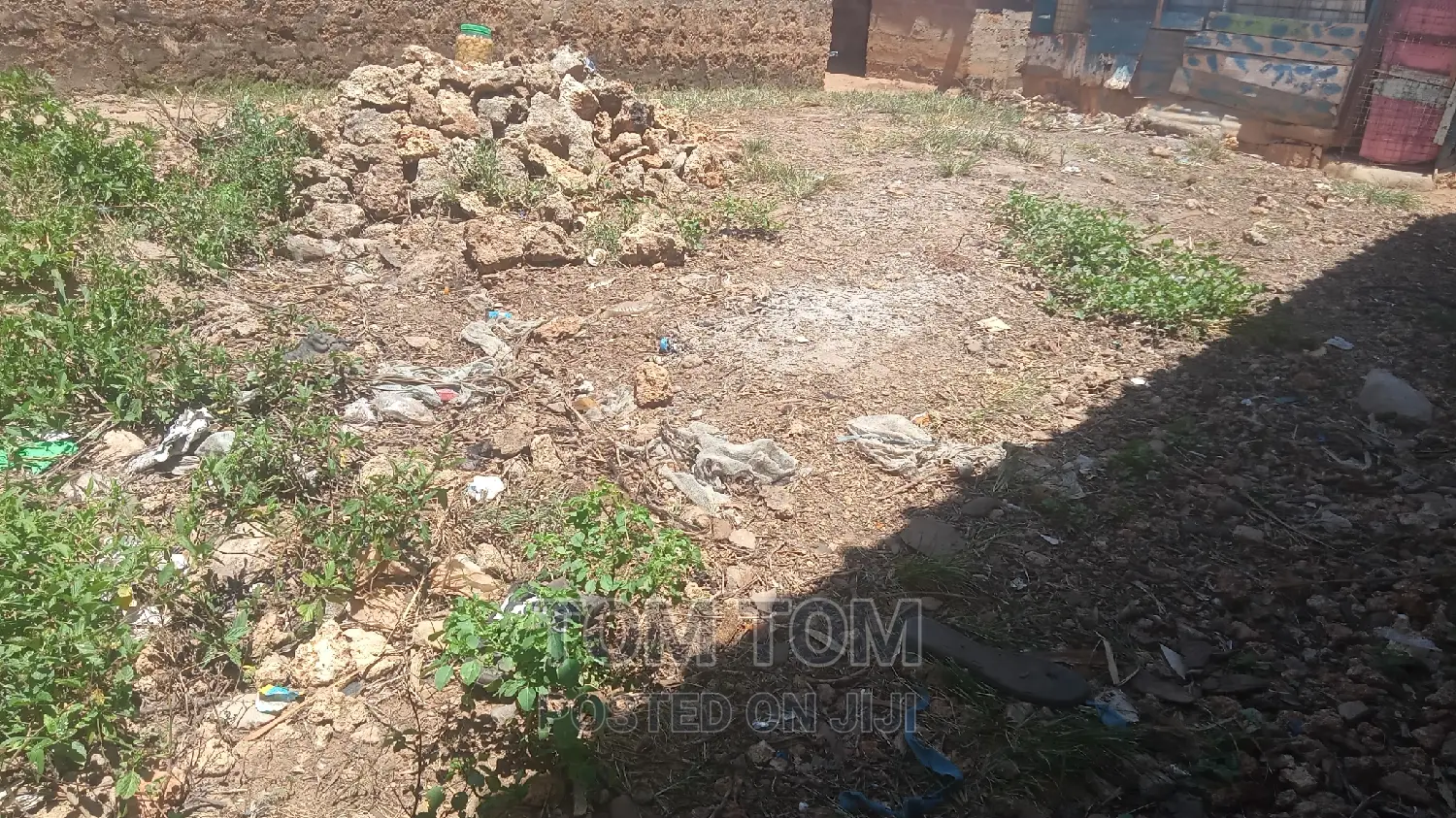 20×30 Plot 1km to the Beach