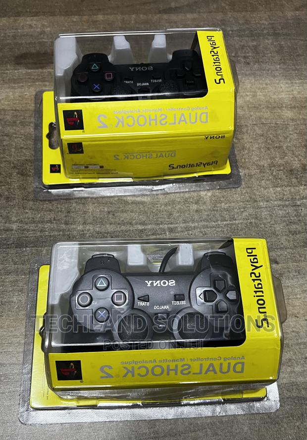 Playstation 2 Pads - main view