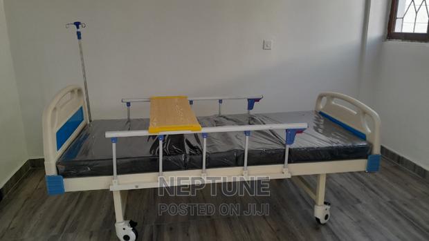 Single Crank Hospital Bed
