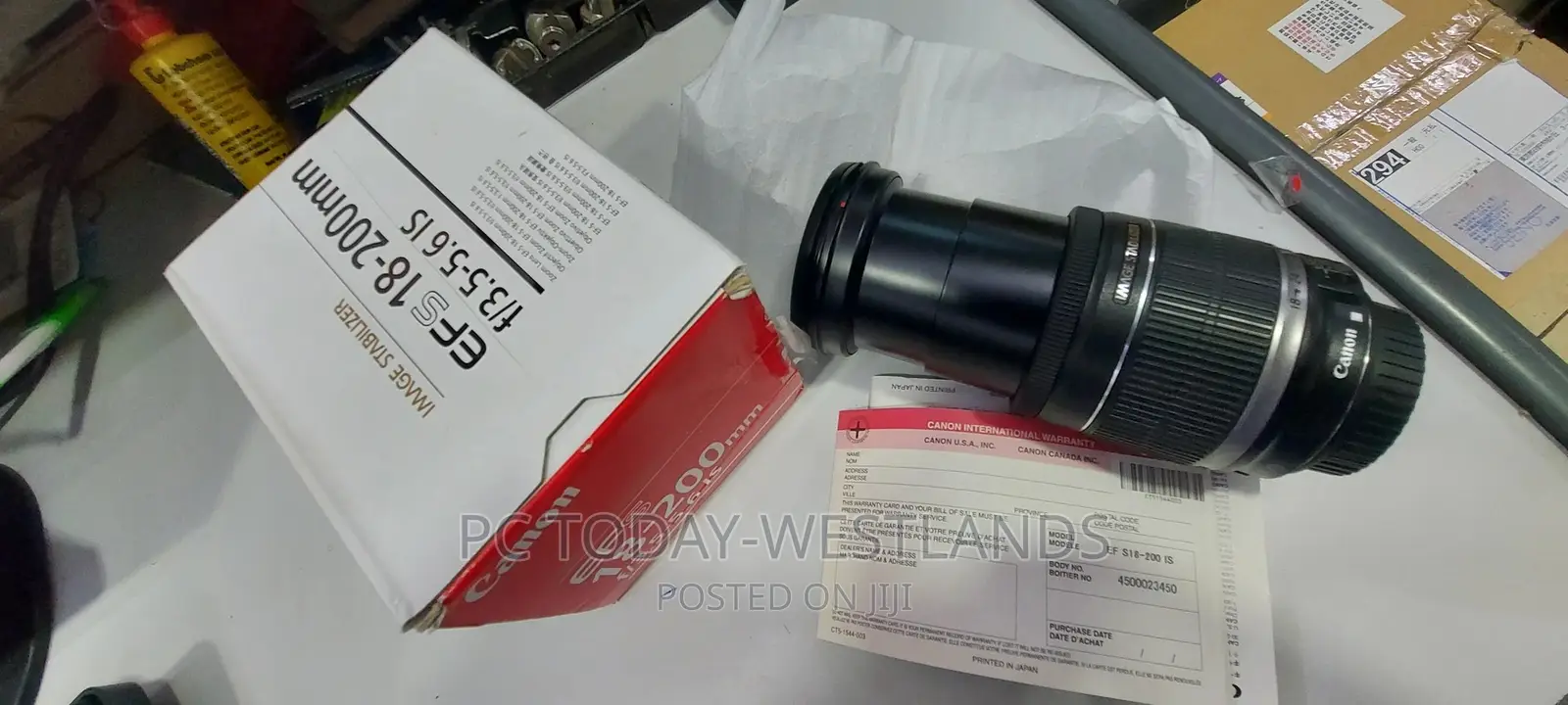 Canon EF-S 18-200mm F/3.5-5.6 IS Zoom Lens for Canon DSLR