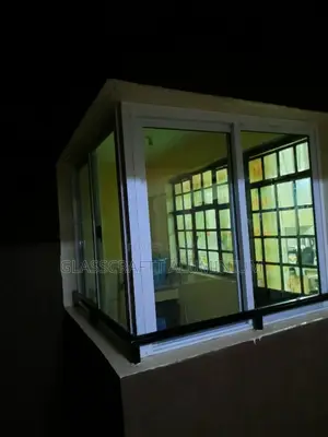 White Glazed Aluminum Balcony