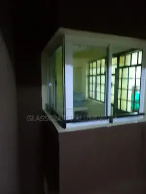 White Glazed Aluminum Balcony