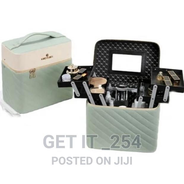 2 Tier Make Up Box - main view