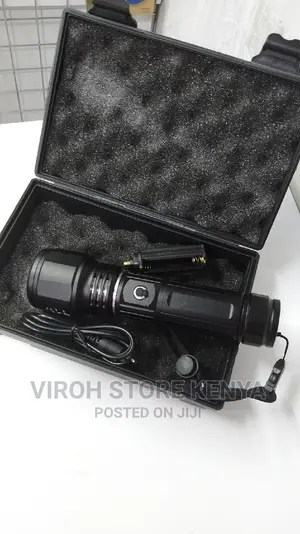 Powerstyle Torch Zooming LED 800m Long Light Flashlight