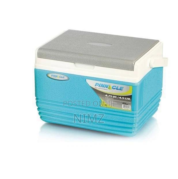 STRONG Pinnacle 4.5 Litres Cooler Box/Chiller BLUE