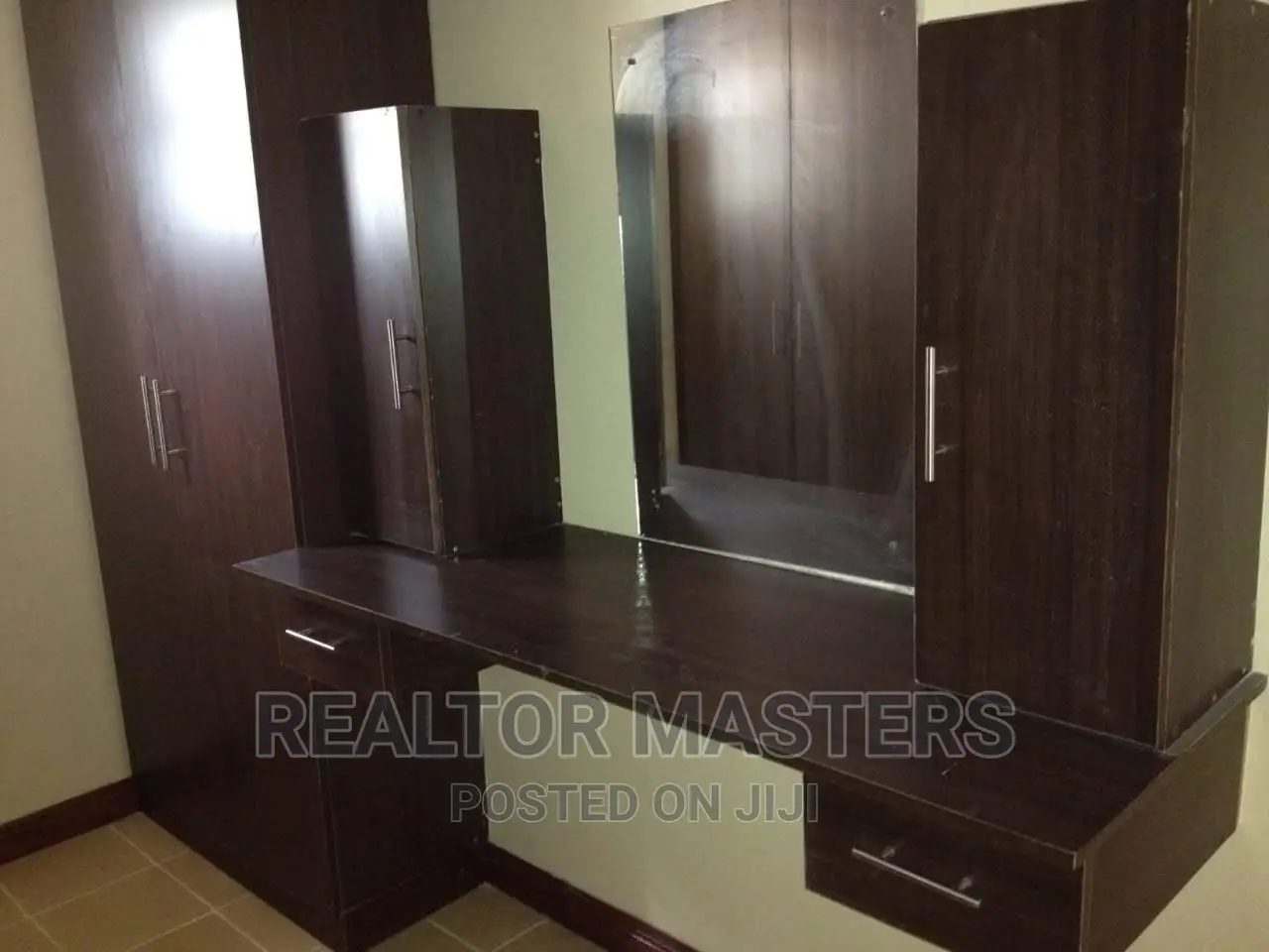 3bdrm Apartment in Zawadi, Mbagathi Way for rent