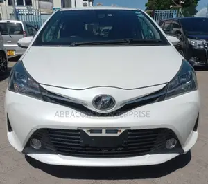 Toyota Vitz 2016 White