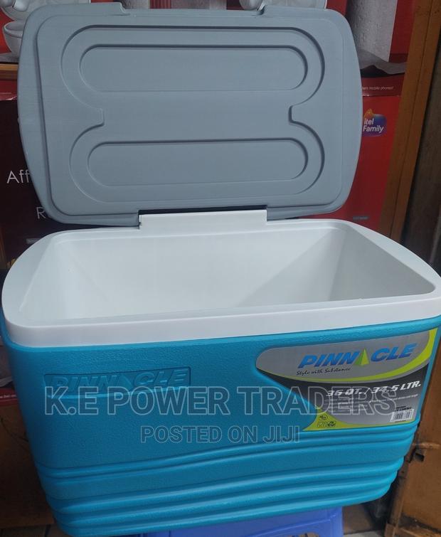 Insulated 34 Litre Cooler Boxes - main view