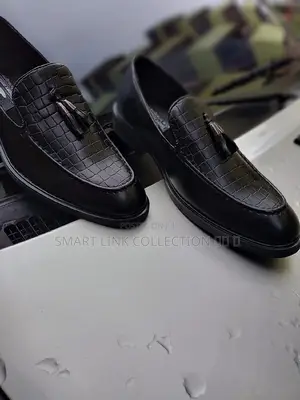 Italian Laceless Officials