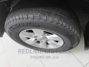 Toyota Land Cruiser Prado 2016 Green