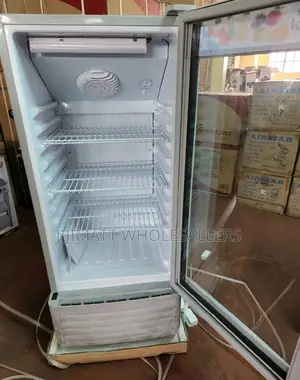 Fridge/Refrigerator/Ramtons 150litres Display Fridge