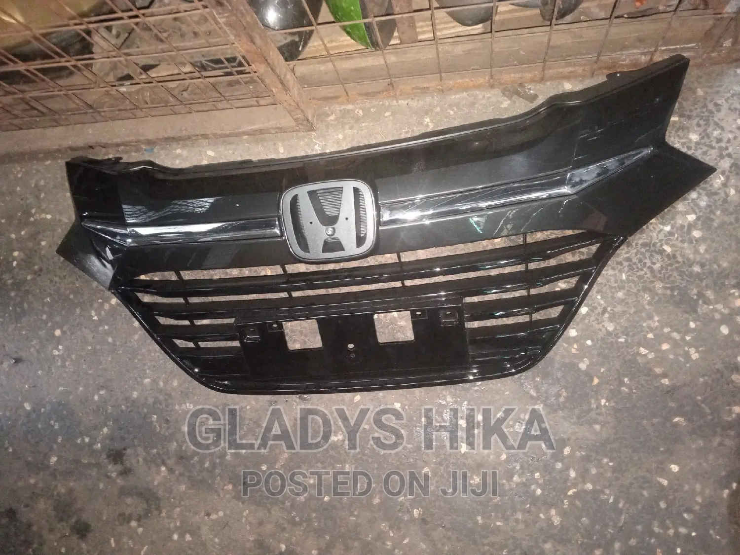 Honda Vezel Grill