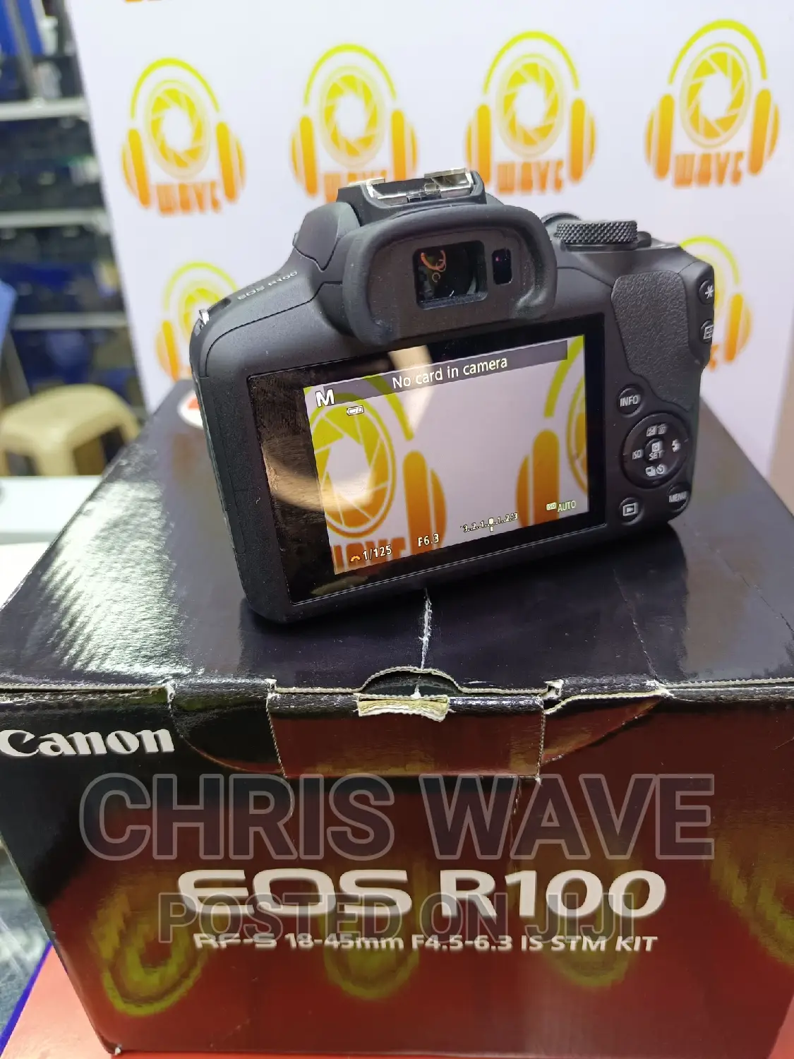 Eos R100 With and 32GB Card