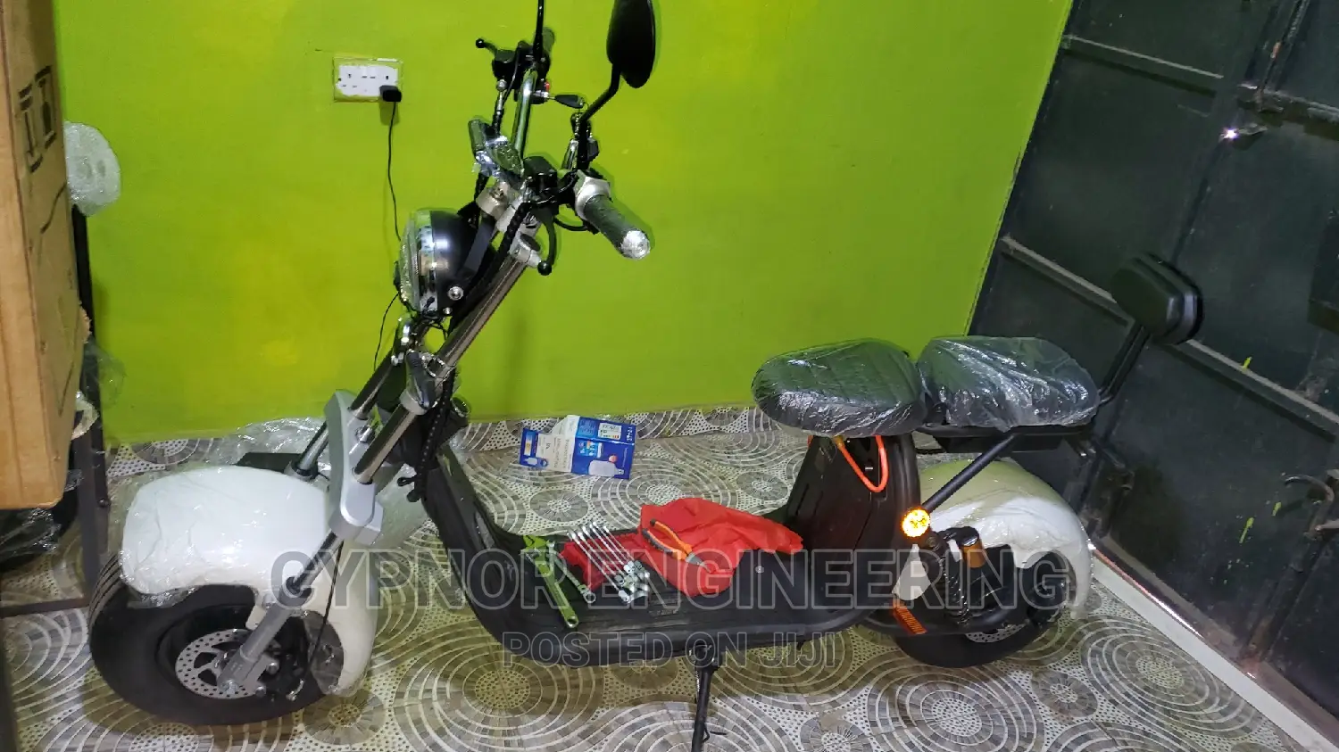 New Rechargeable Electric Scooter