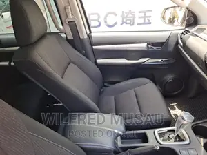 Toyota Hilux 2018 White