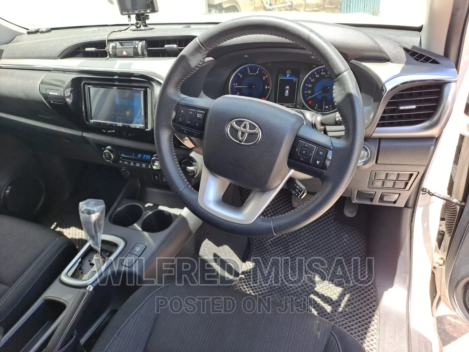 Toyota Hilux 2018 White