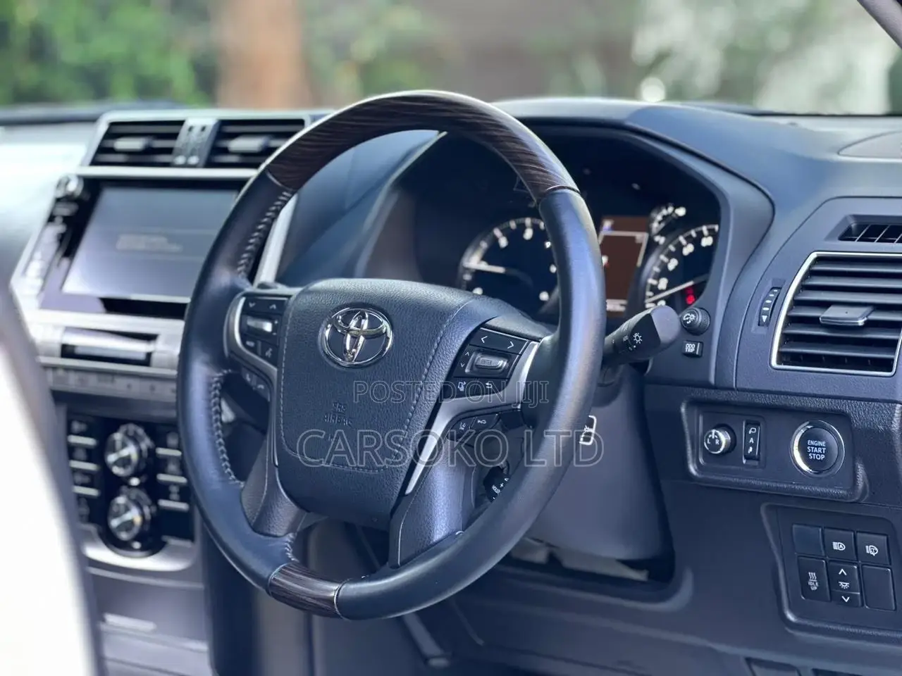Toyota Land Cruiser Prado 2017 Off white