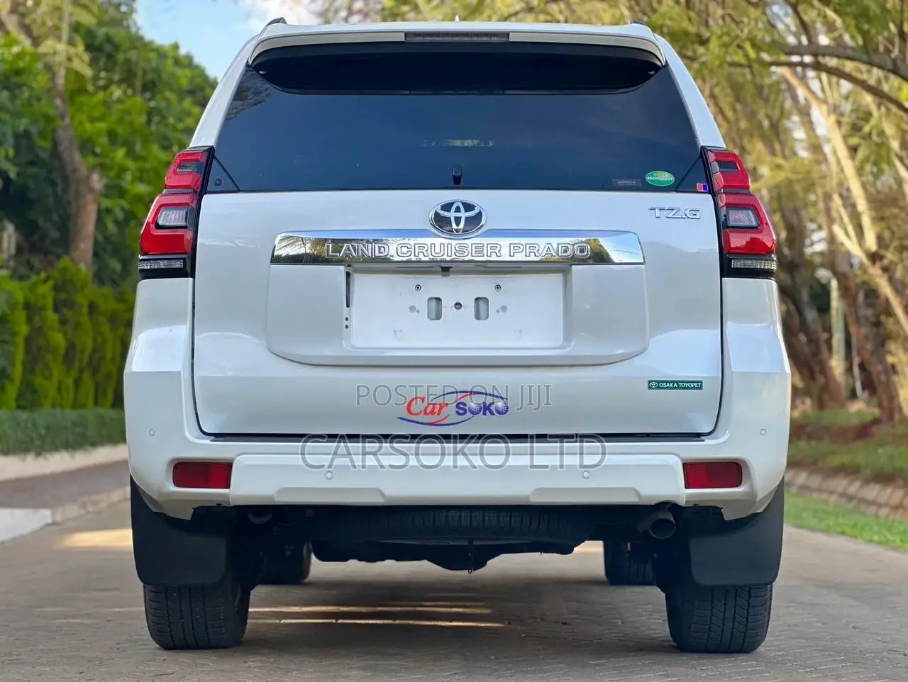 Toyota Land Cruiser Prado 2017 Off white