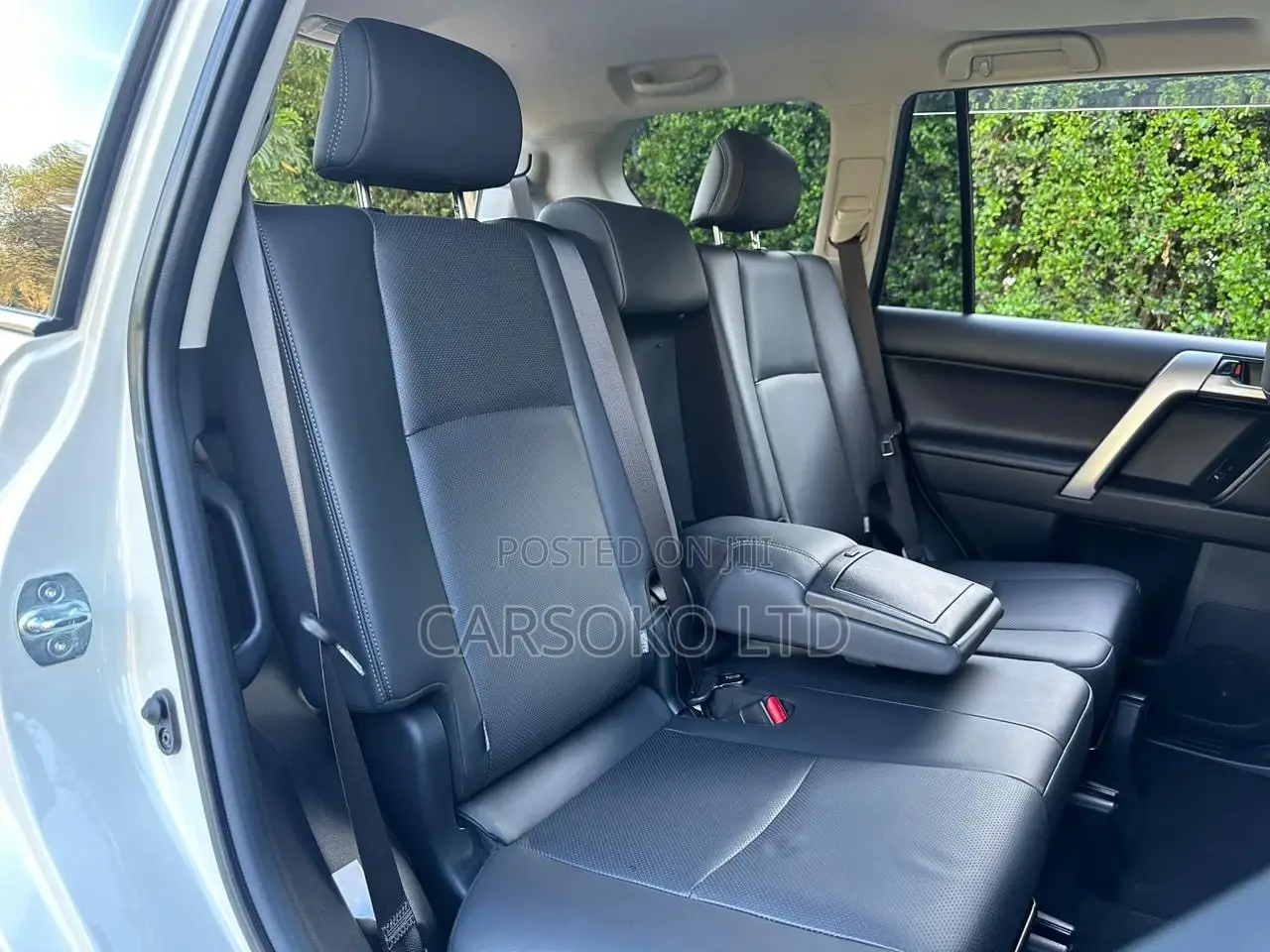 Toyota Land Cruiser Prado 2017 Off white