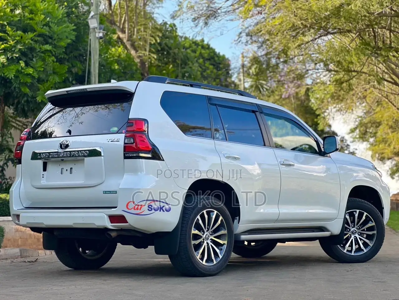 Toyota Land Cruiser Prado 2017 Off white