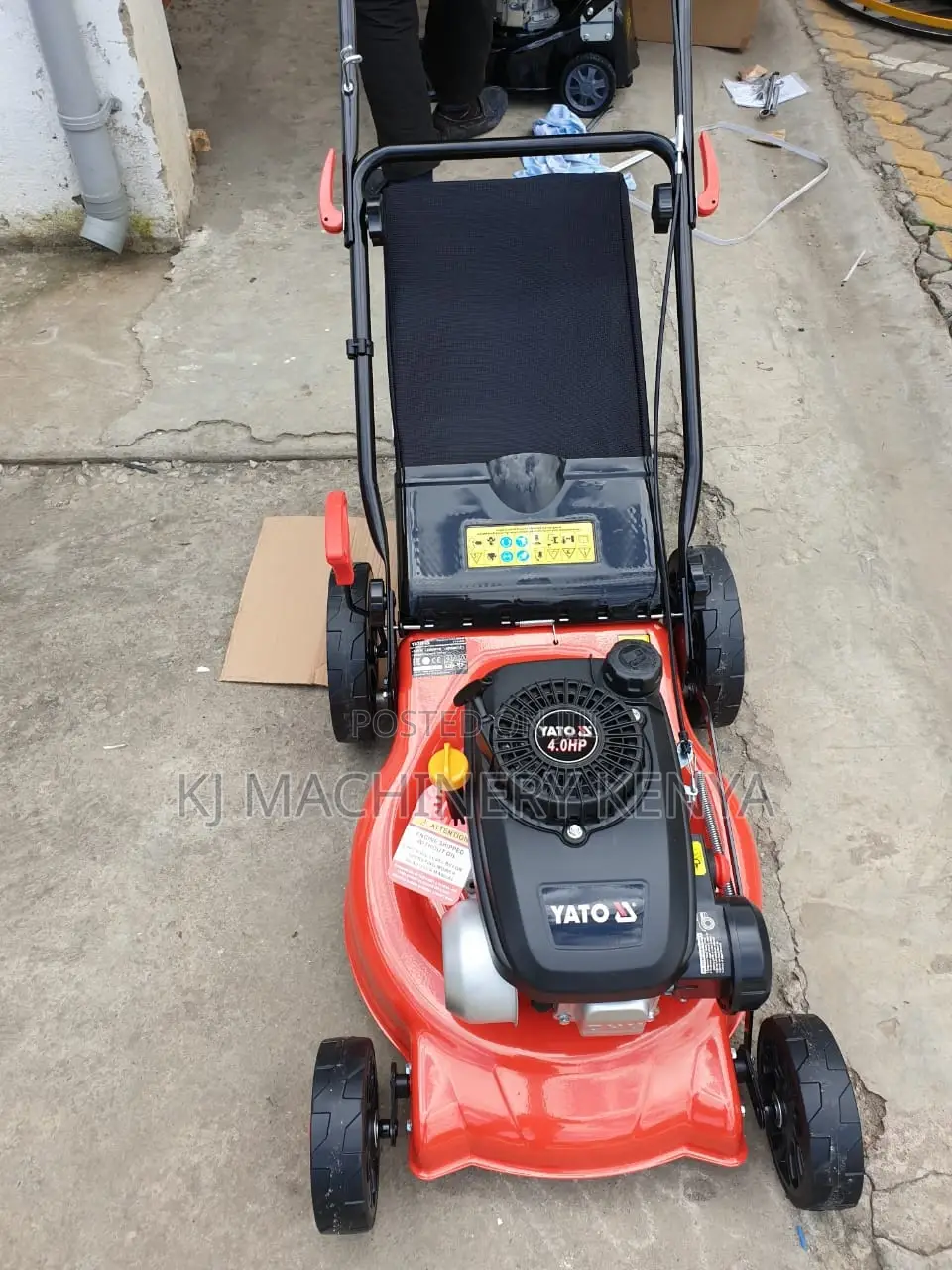 Yato-Lawnmowers Machine Available