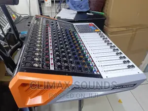 Powered Mixer 12 Channels Sound Kingdom √