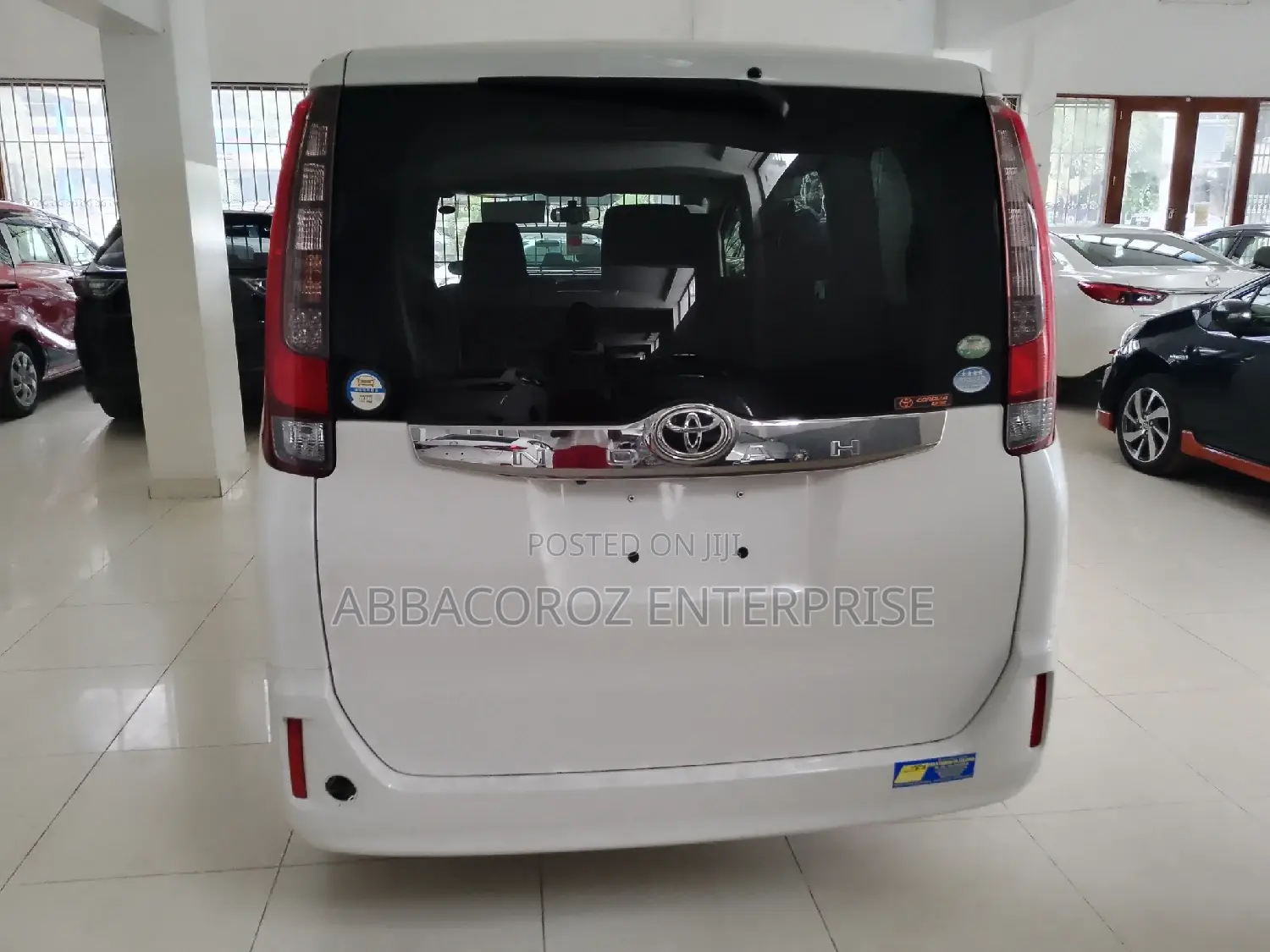Toyota Noah 2016 White