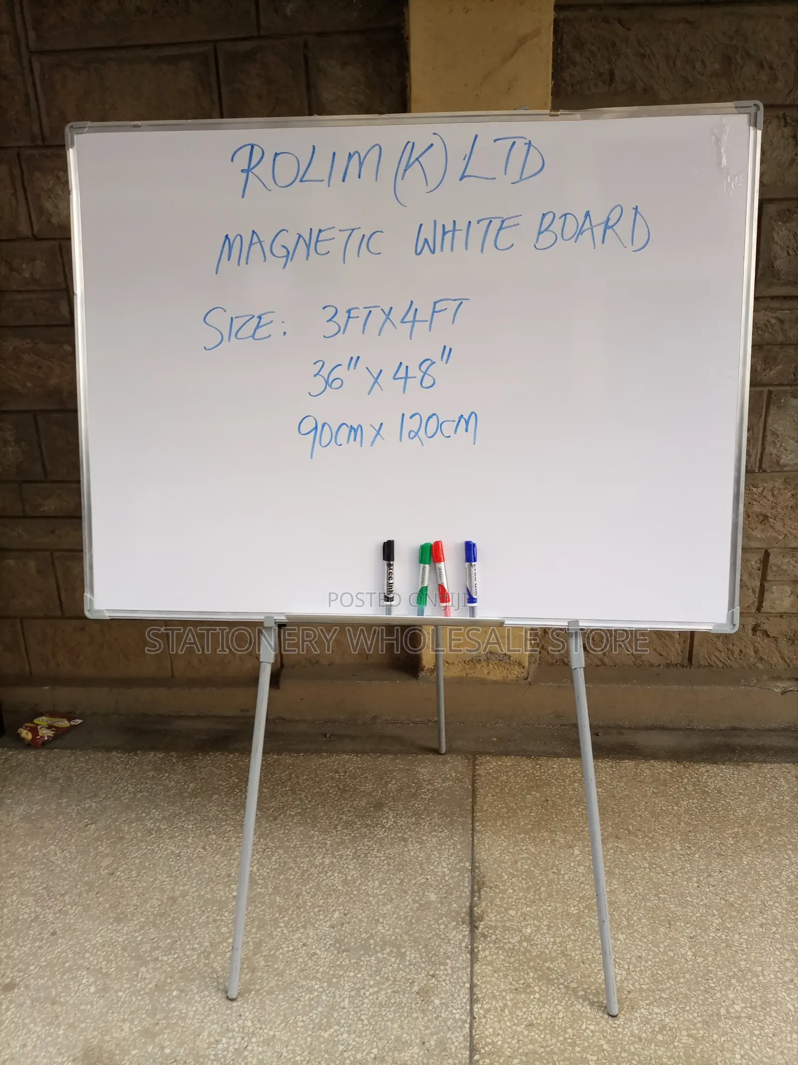 Whiteboard 90cm by 120cm + 4 Makers + Tripod Stand + Eraser