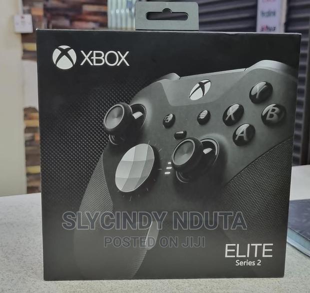 Xbox Elite Series 2 Controller - main view