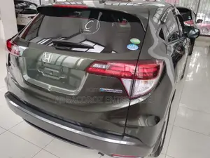 Honda Vezel 2016 Green