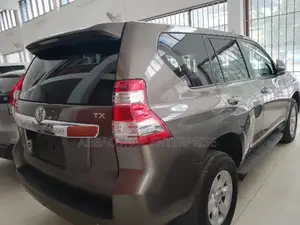Toyota Land Cruiser Prado 2016 Brown