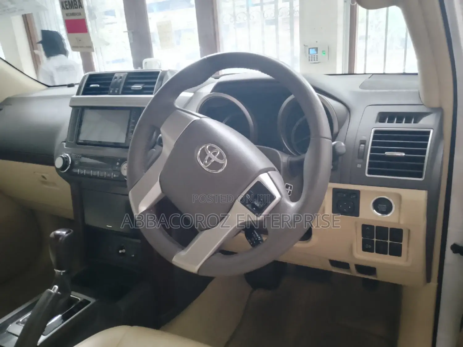 Toyota Land Cruiser Prado 2016 White
