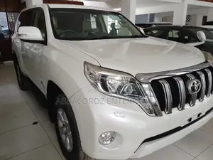 Toyota Land Cruiser Prado 2016 White