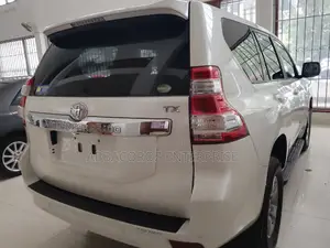 Toyota Land Cruiser Prado 2016 White