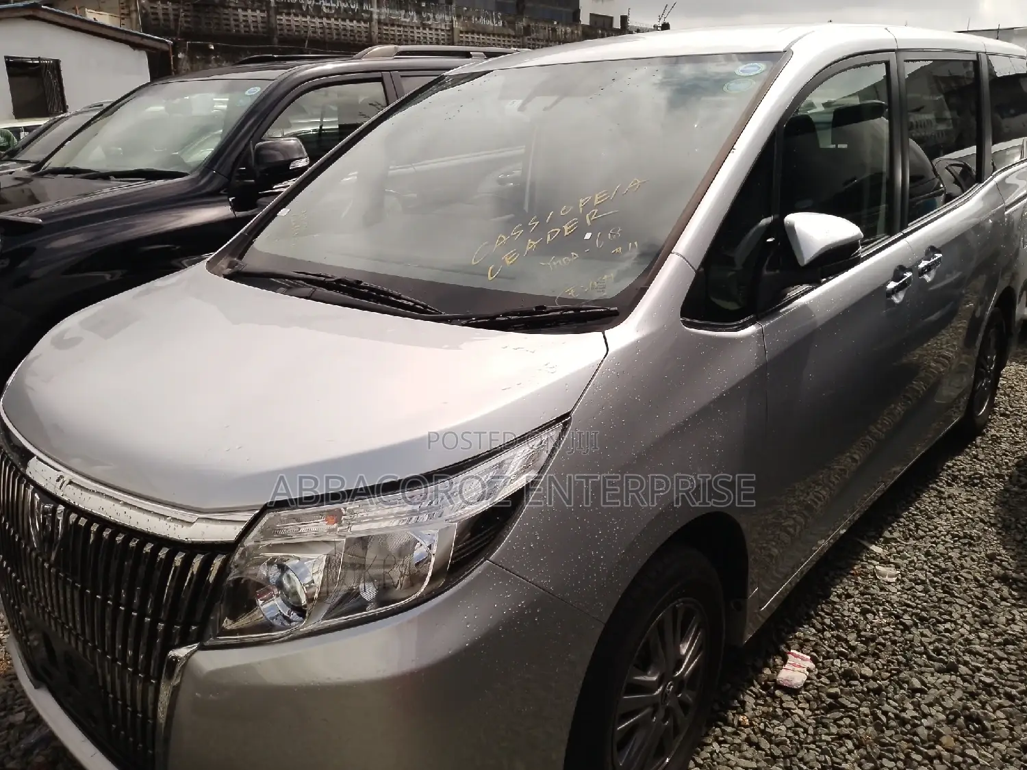 Toyota Esquire 2016 Silver